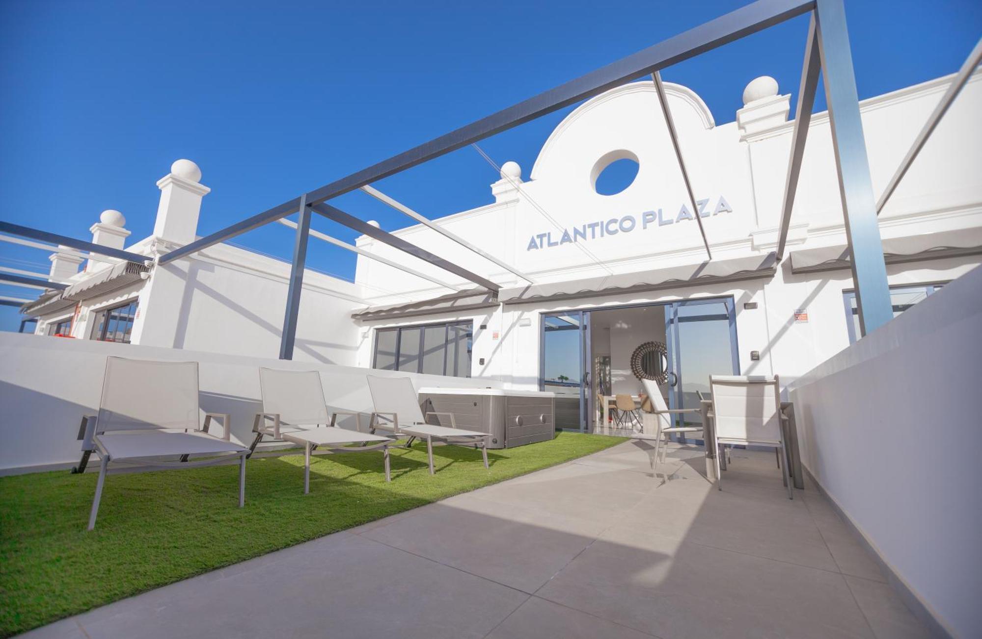 Atlantico Plaza Apartments プエルト・デル・カルメン エクステリア 写真