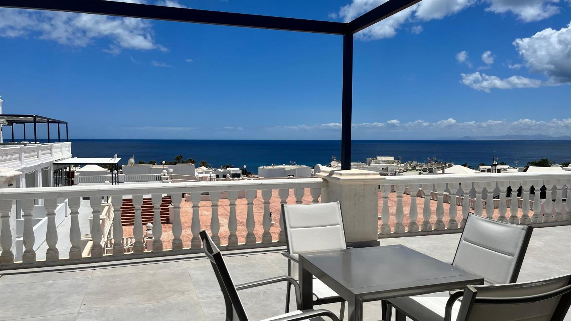 Atlantico Plaza Apartments プエルト・デル・カルメン エクステリア 写真